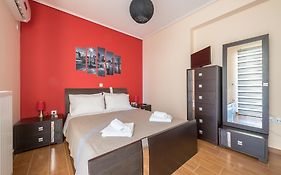 Rigas Apartment In Ilioupoli Athens
